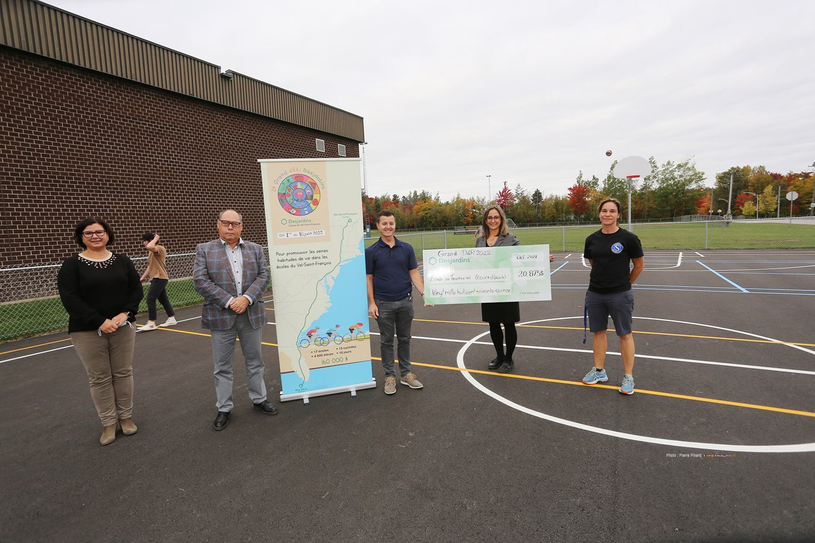 Une nouvelle cour pour l’école secondaire du Tournesol