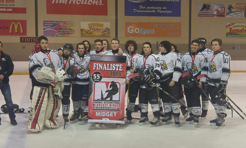 Belle performance des Hawks AWK-1 Midget B