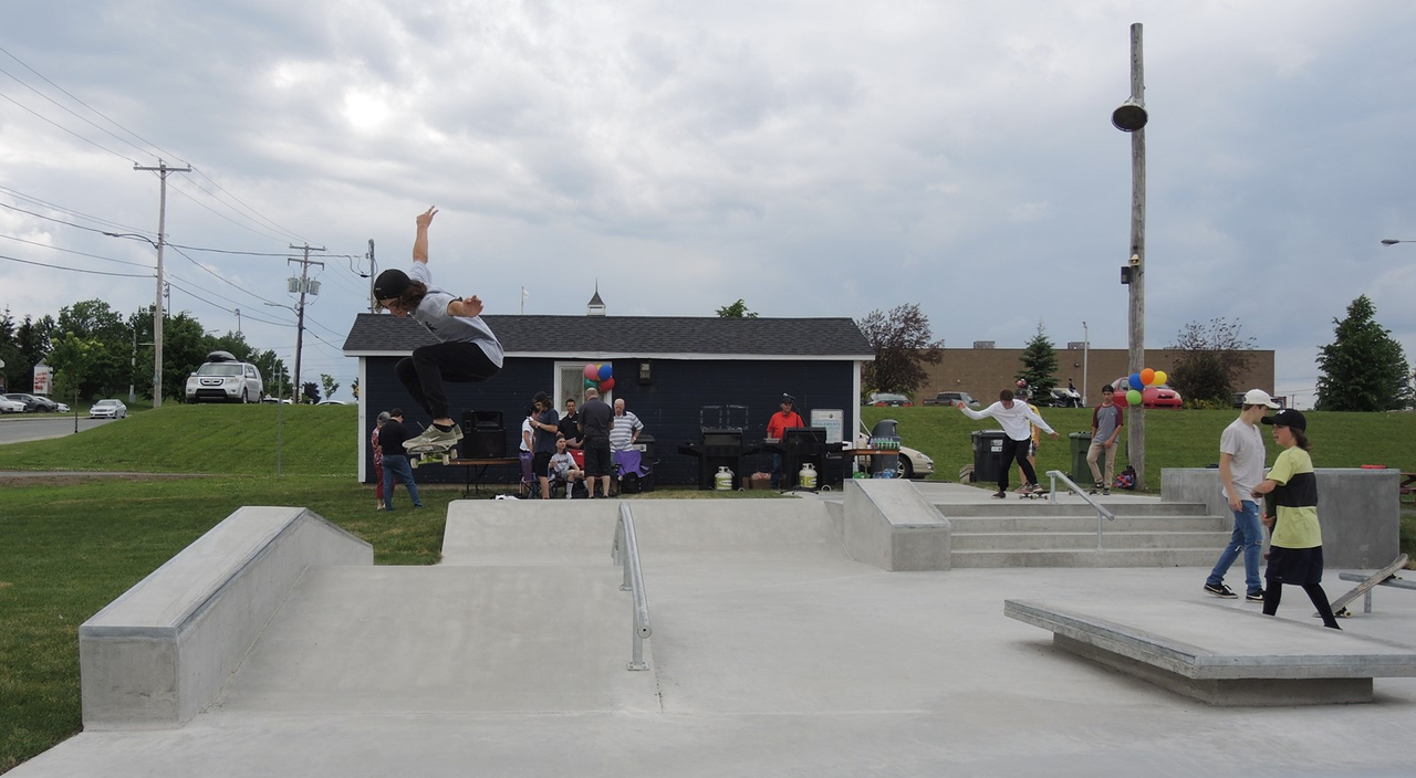 Aux dires des jeunes, le skatepark est à leur goût et ils en sont fiers, tout comme le démontrer Jayson Bouthillier
