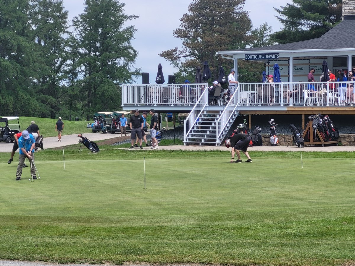 Le tournoi de golf du maire affiche encore complet à Val-des-Sources