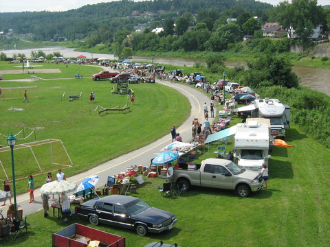 Bazar sur l'Île Ronde de Beauceville