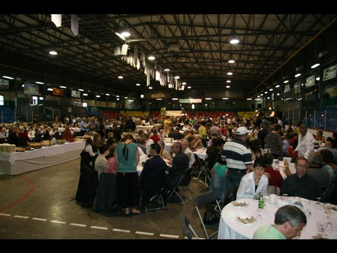 1000 personnes au souper au homard de la Fondation