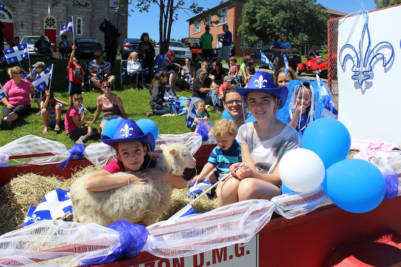 Fête nationale à St-François-Xavier : peluches et erratum