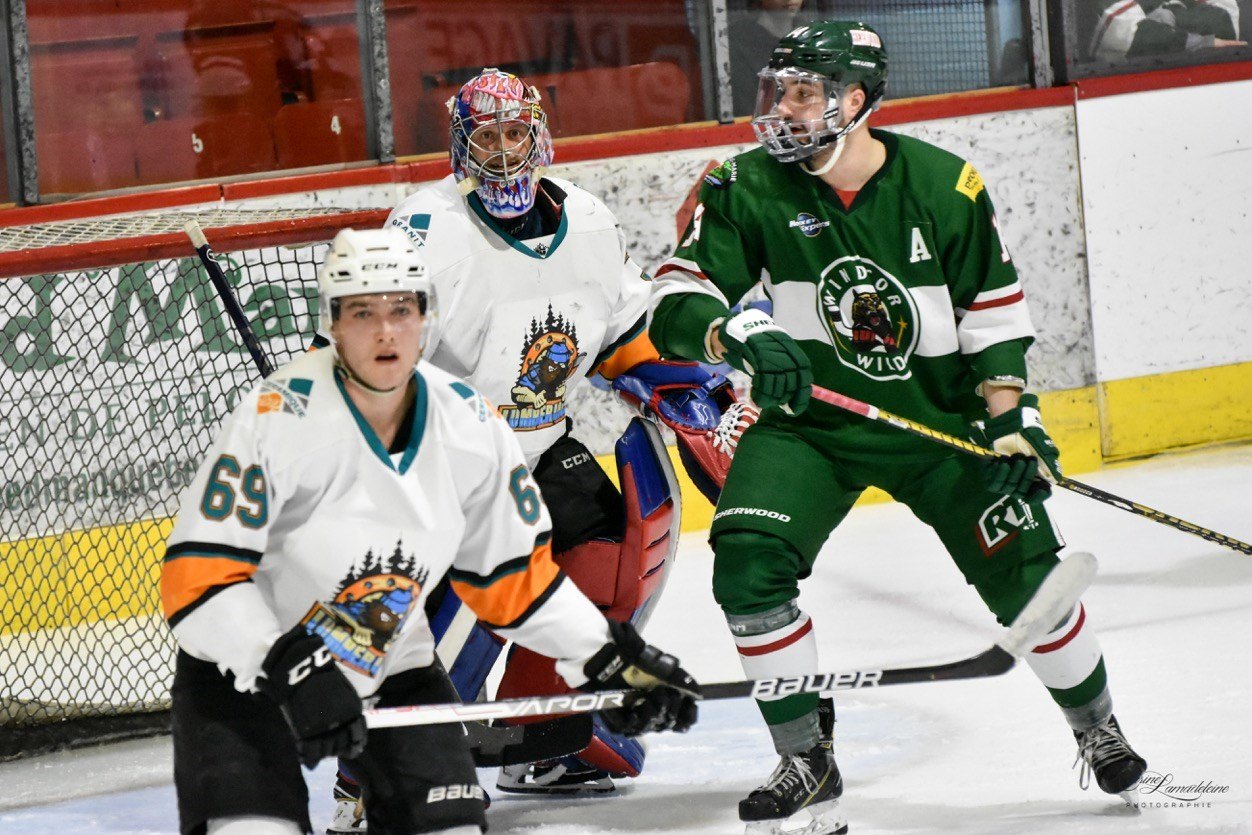 Le Desjardins - Wild de Windsor a signé un deuxième gain en 24 heures contre East Angus.