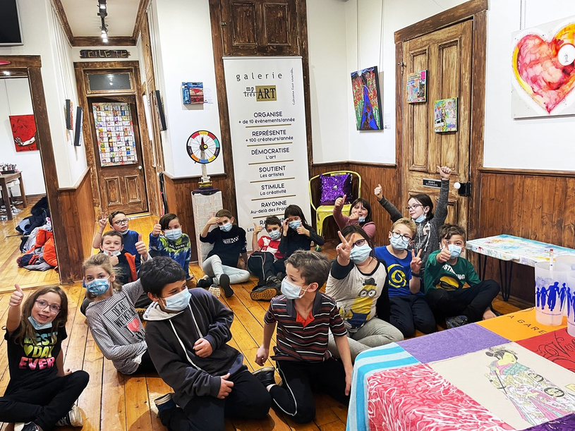 Les élèves de l’école de Durham-Sud visitent la Galerie mp tresart