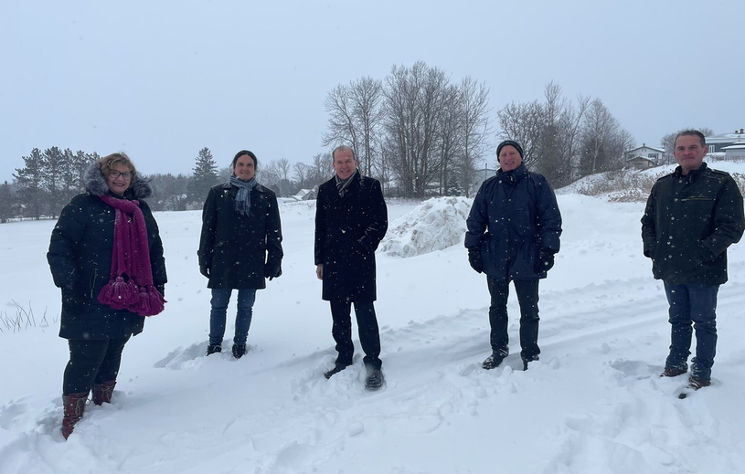 André Bachand annonce 160 places en garderie dans le Val-St-François