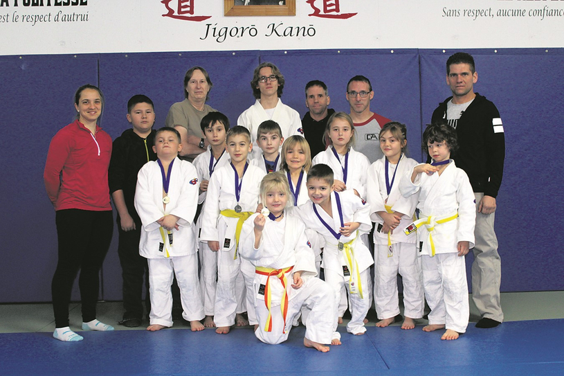 Une belle réunion de judokas à Asbestos-Danville