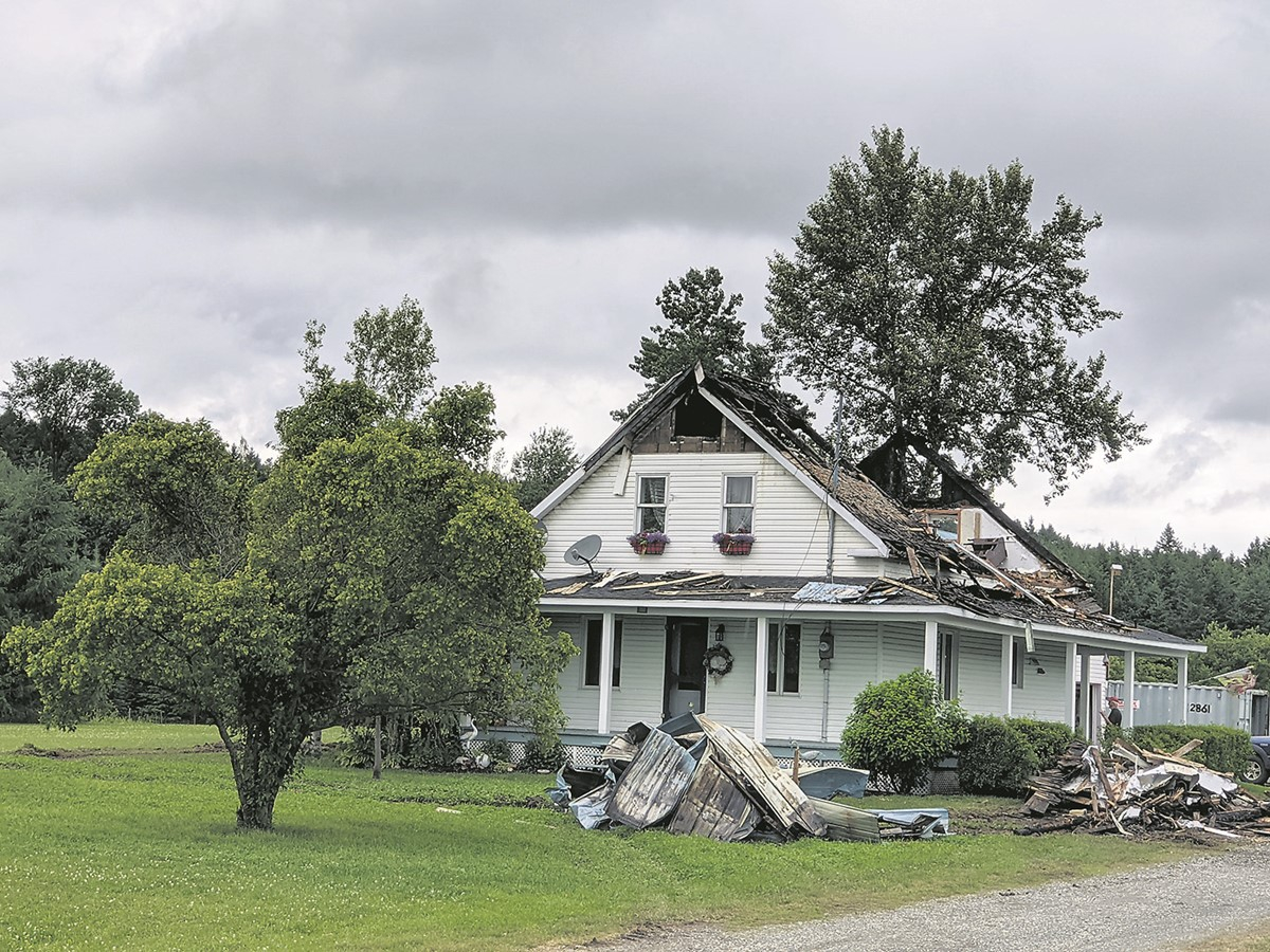 M. André Meighen et sa conjointe ont vu leur résidence être lourdement endommagée par un incendie le 9 juillet dernier a Saint-Georges-de-Windsor