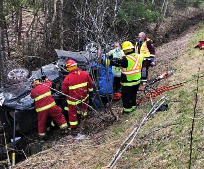 Une violente sortie de route fait un blessé dans le Canton de Melbourne