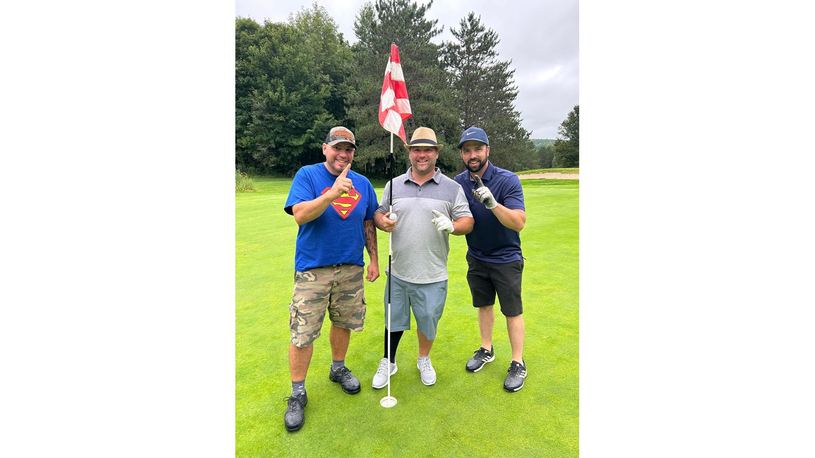 Trou d’un coup réalisé au club de golf Val-des-Sources