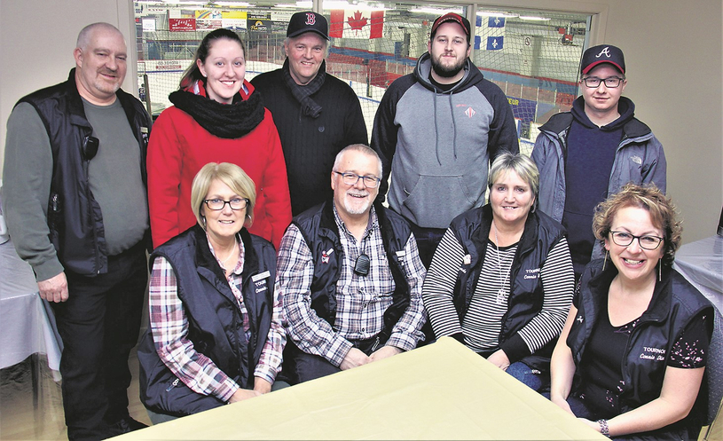 Salutations aux bénévoles du Tournoi de hockey Connie Dion