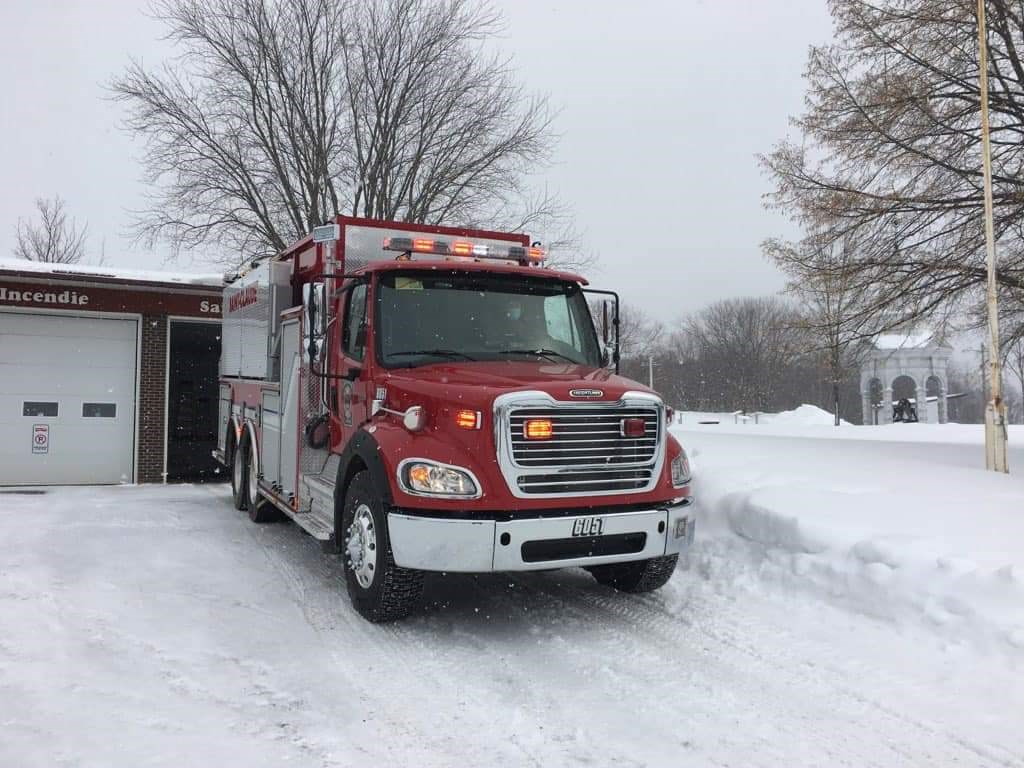 Un tout nouveau camion-citerne pour le service incendie de Saint-Claude