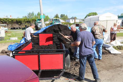 Distribution de compost à Windsor