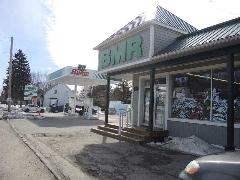 La bannière BMR/Sonic s’installe à Kingsey Falls