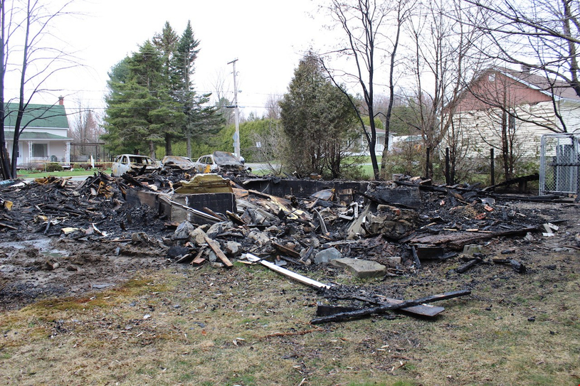 Violent incendie à Saint-François-Xavier-de-Brompton