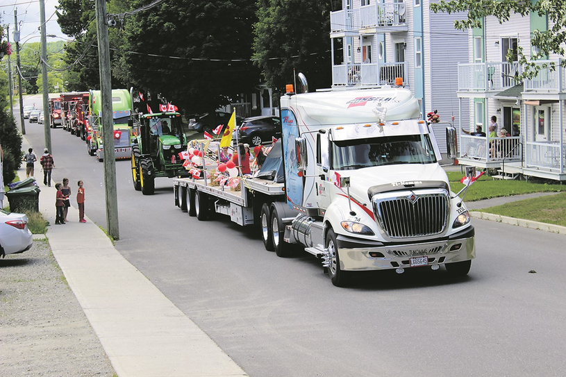 Parade de la 150e fête du Canada dimanche à Richmond