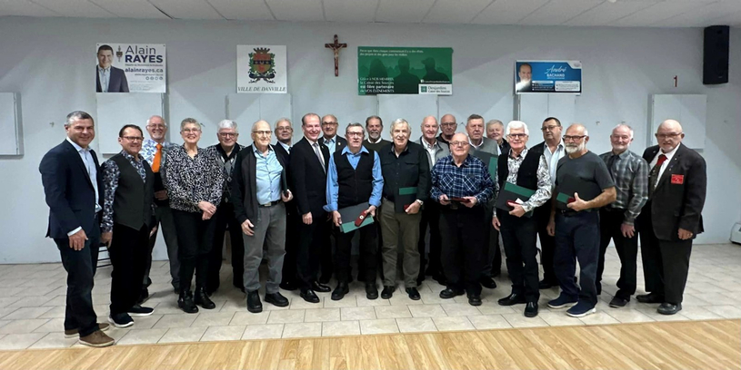 Le conseil 3322 des chevaliers de Colomb de Danville honore ses membres jubilaires