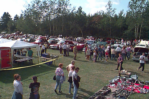 Exposition de voitures antiques en 1998