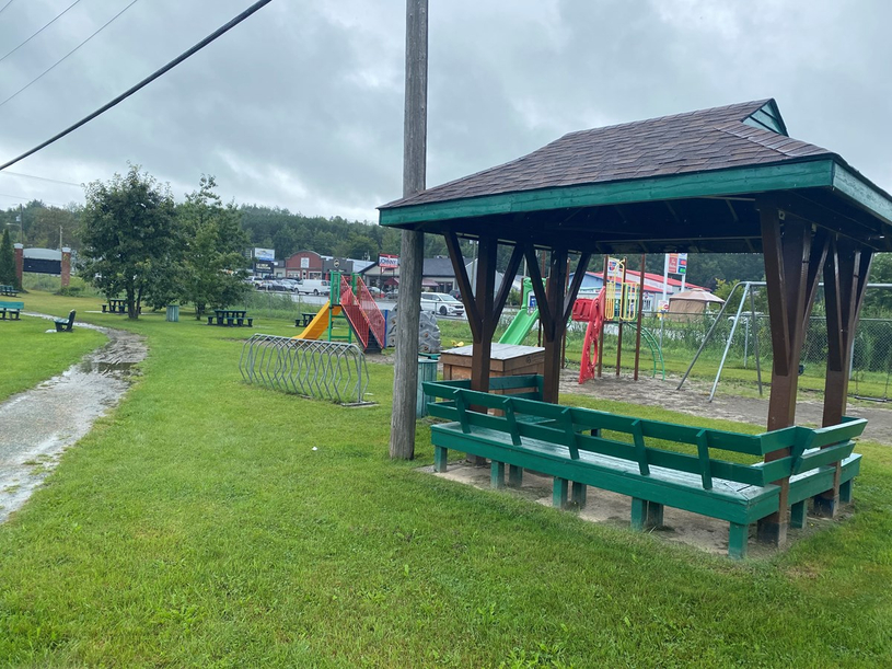 Balançoire « dangereuse » retirée du parc Greenlay