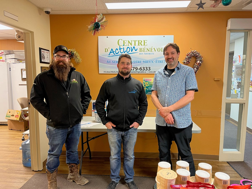 Don de 17 100 $ en denrées alimentaires et en argent du milieu agricole de l’Estrie