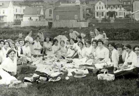 Pique-nique sur les iles en 1915