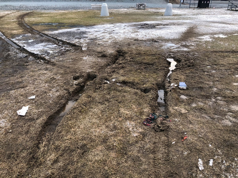 Le terrain de soccer de Saint-Denis vandalisé