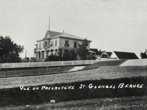 Presbytere de St-Georges en 1915
