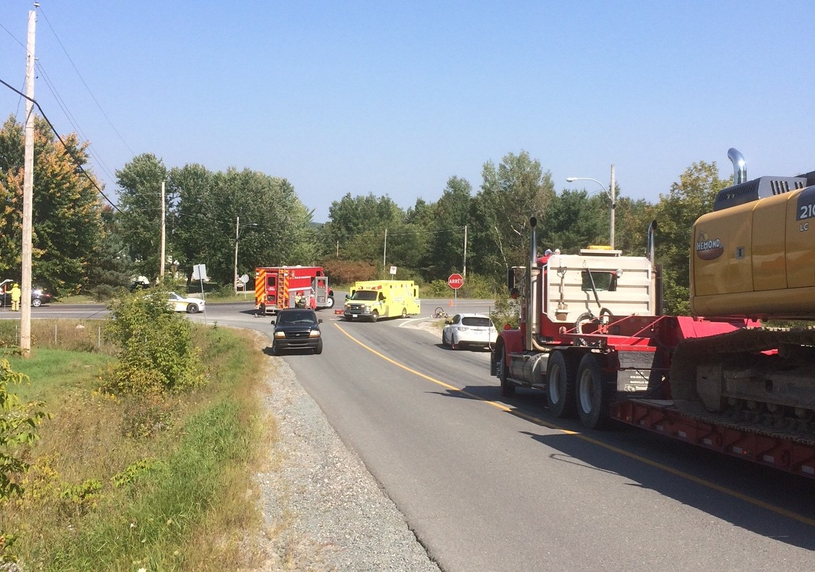 Collision entre un cycliste et une automobile à Danville