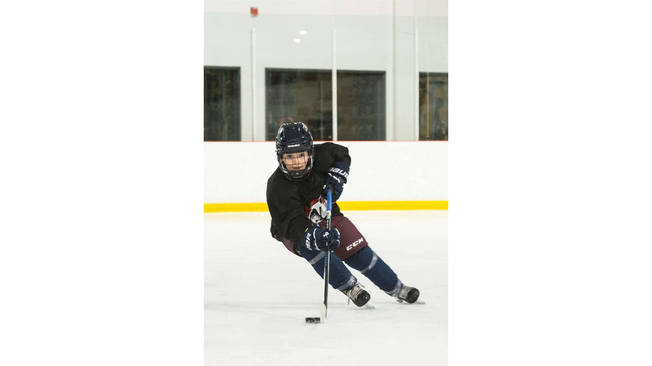 Milan Gagné connaît une excellente saison de hockey. Entre autres, il prendra part aux United World Games.
