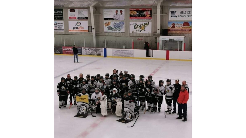 Les Hawks1 Bantam B remportent une finale locale à Kingsey Falls