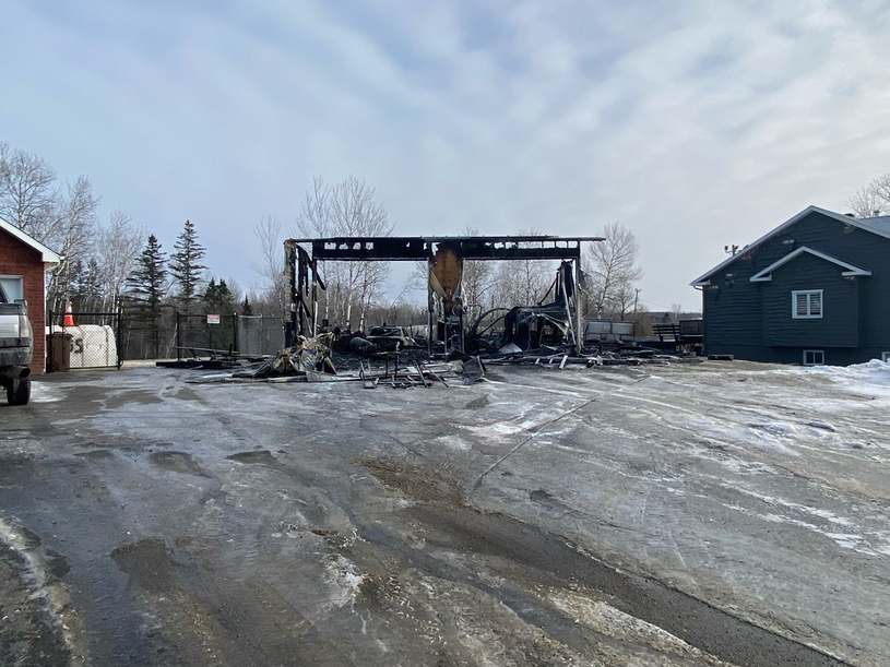Un garage prend feu à Val-Joli