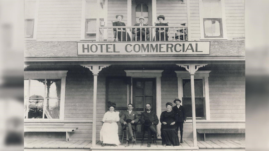 LE PREMIER HÔTEL DE LA STATION: L'HÔTEL COMMERCIAL