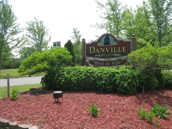 Une campagne électorale mouvementée avec trois candidats à Danville