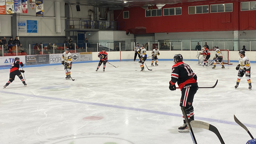 Trois matchs de la Ligue de hockey Côte-Sud se tenaient vendredi soir