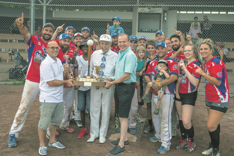 Les Mineurs d’Asbestos champions du tournoi de balle lente du Festival des Gourmands