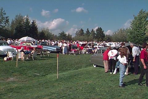 Exposition de voitures antiques en 1998