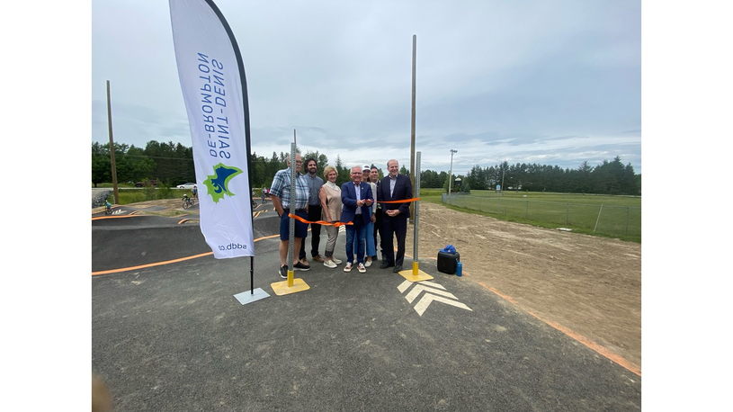 Saint-Denis inaugure son pumptrack et son terrain de basket