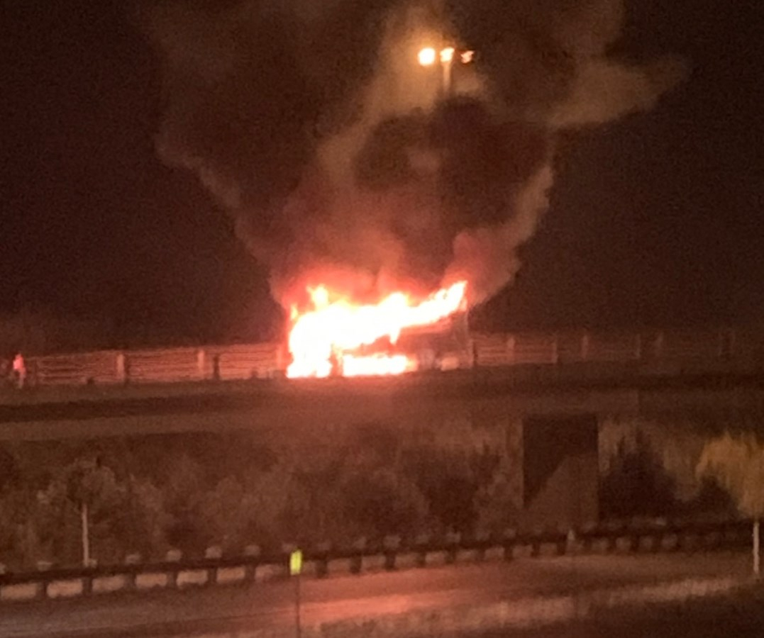 Carambolage sur la 55 et automobile en feu sur la 249