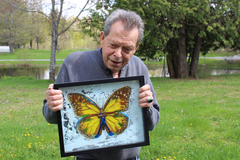 Amalgame de cristal et de peinture