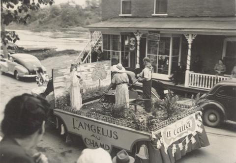 Parade en 1940