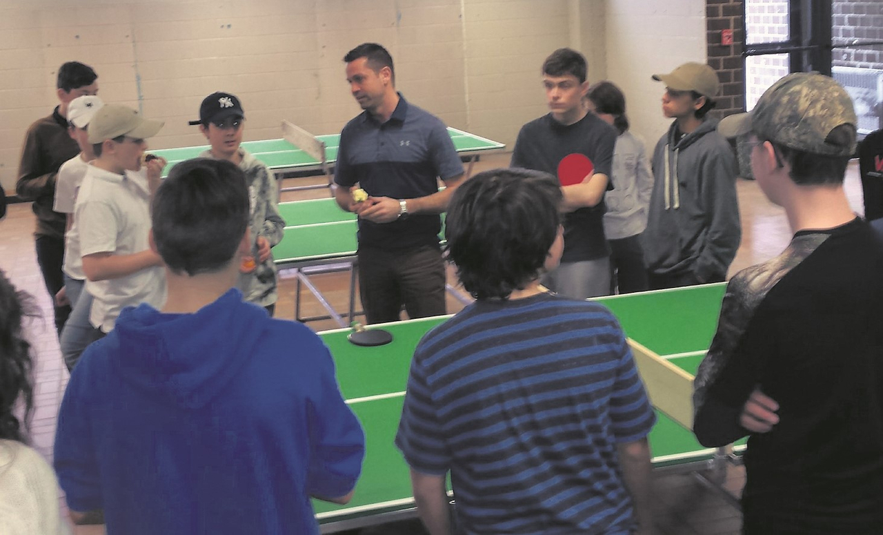 Le Tournoi de golf du Tournesol soutient les amateurs de ping-pong