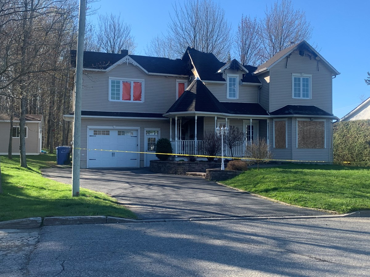Un terrible feu dérobe tous leurs biens à une famille de Windsor