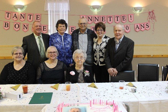 Un bel hommage à Mme Annette L’Étoile, centenaire