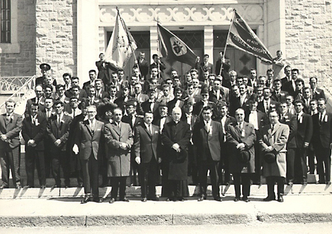1963