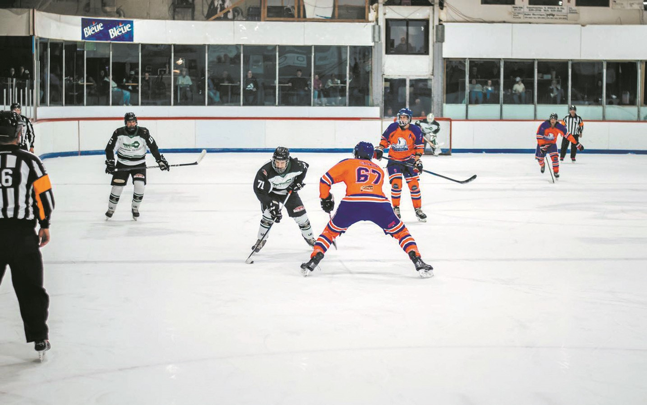 La formation senior du Nordik Blades de Val-des-Sources reprendra l’action le samedi 3 janvier prochain en rendant visite à son éternel rival, qui est aussi l’une des puissances de la ligue, le Desjardins-Wild de Windsor.