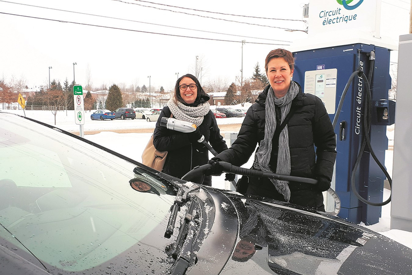 La Caisse des Sources installe une borne de recharge à la disposition des véhicules électriques