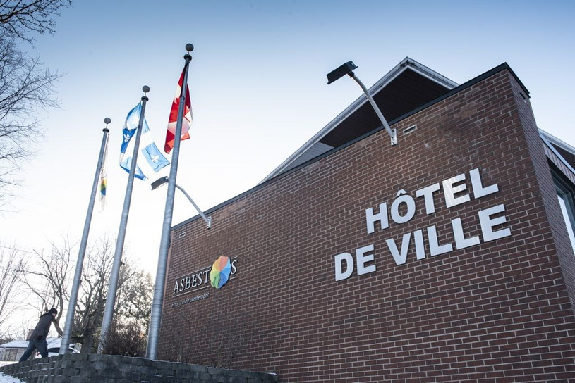 L’Hôtel de ville d'Asbestos ouvert aux citoyens à compter du 22 juin 