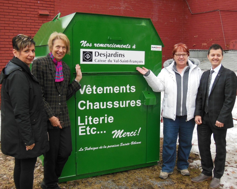 Nouveau bac de vêtements au profit des Trésors  du partage