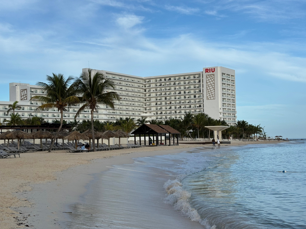 RIU