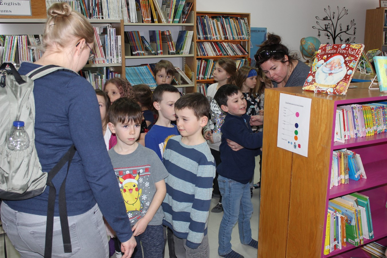 Les jeunes de St-Francis ont pu découvrir celle de la Bibliothèque Daniel-Ménard.